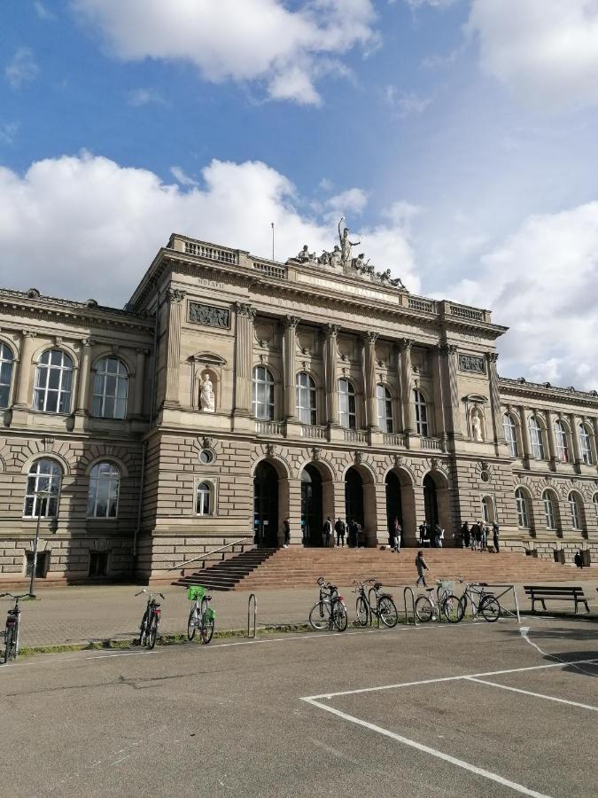 A La Tour Des Rohan Straatsburg