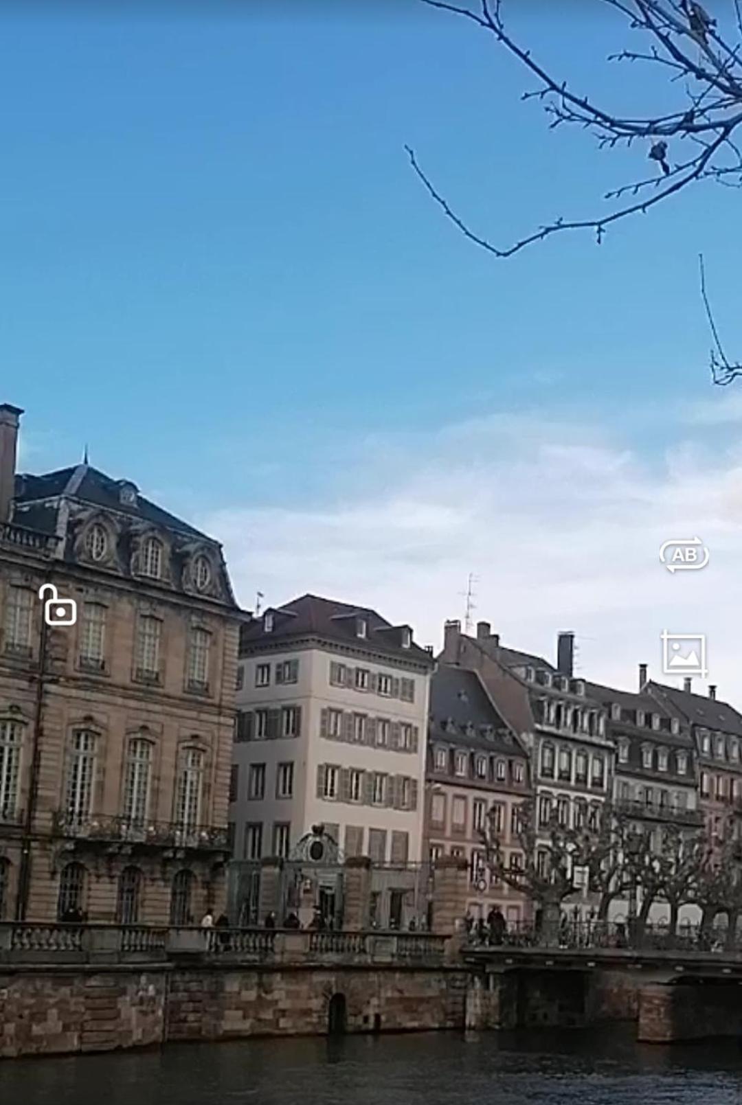 Appartement A La Tour Des Rohan